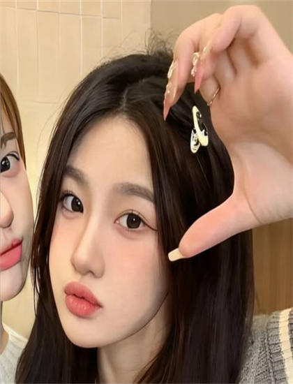 拍摄难题：《装失忆后我成了他兄弟的白月光》致敬的经典元素与情怀唤起——震撼心灵的视觉盛宴